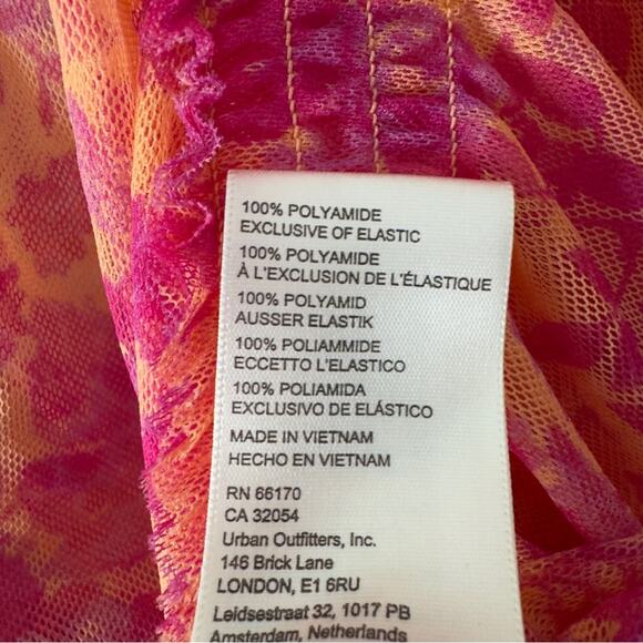 Free People Sugar Top in Hot Tropics Floral Pink Orange Top Fairycore Button NWT - Picture 11 of 12